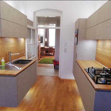 Bookstyrian1 Apartment Graz Bagian luar foto