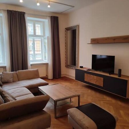 Bookstyrian1 Apartment Graz Bagian luar foto