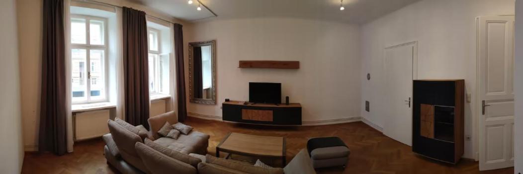 Bookstyrian1 Apartment Graz Bagian luar foto